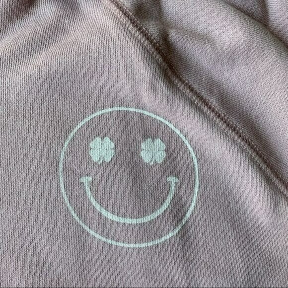 Lucky brand womens size small don’t worry be lucky pink crop top hoodie - Picture 9 of 10